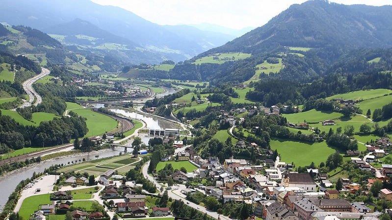 Falkenshow auf Burg Hohenwerfen