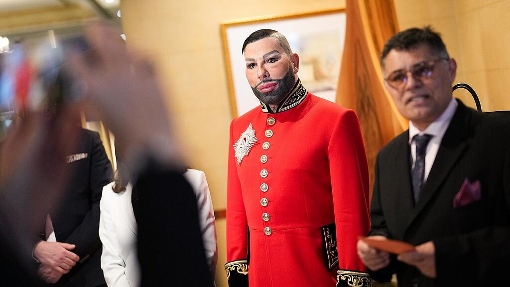 Harald Gl\u00f6\u00f6ckler vor Wiener Opernball 2024