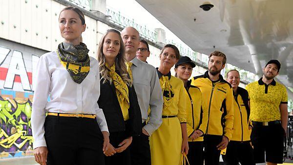 Beim Catwalk am Donaukanal "modeln" die Angestellten selbst