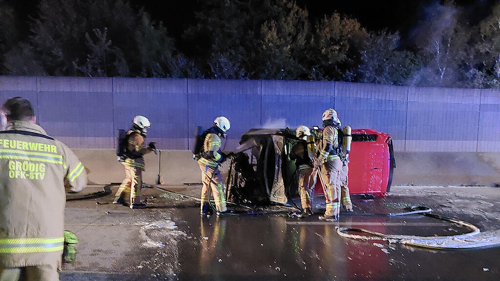 Pkw-Brand Grödig