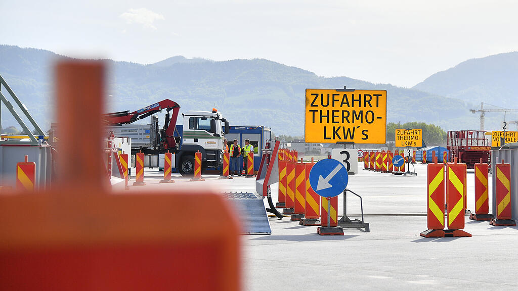 Sanierung am Flughafen Salzburg l\u00e4uft, II