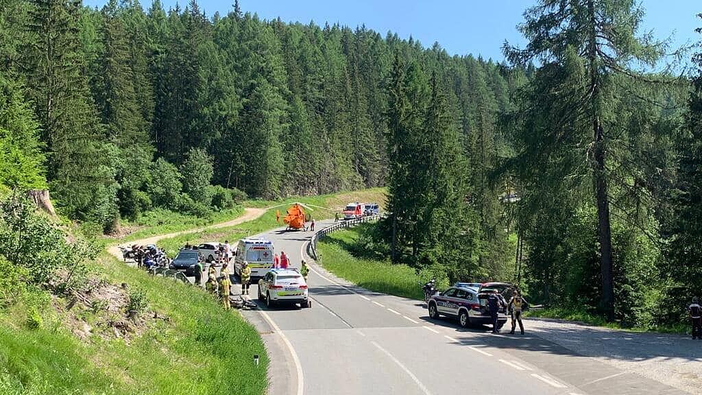 Unfall Motorradfahrer B99