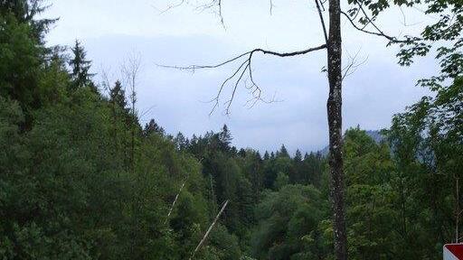 B305 bei Stangenwald weggespült