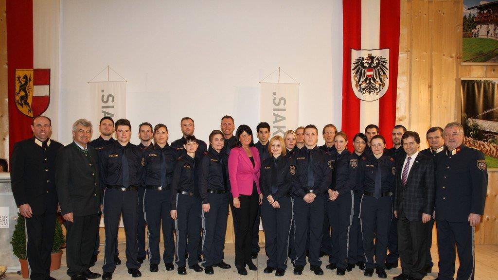 19 neue Polizisten