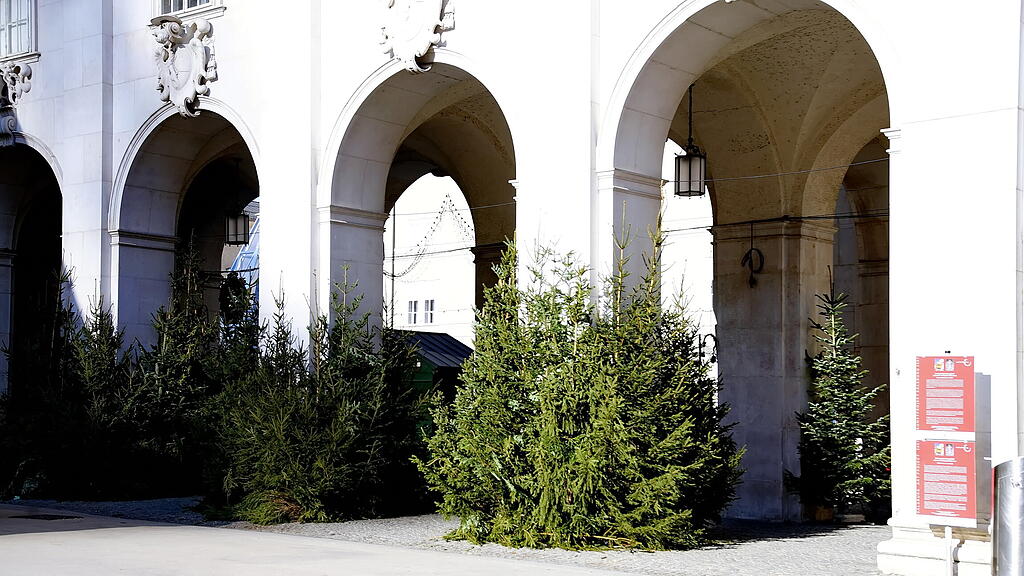 Salzburger Christkindlmarkt Aufbau
