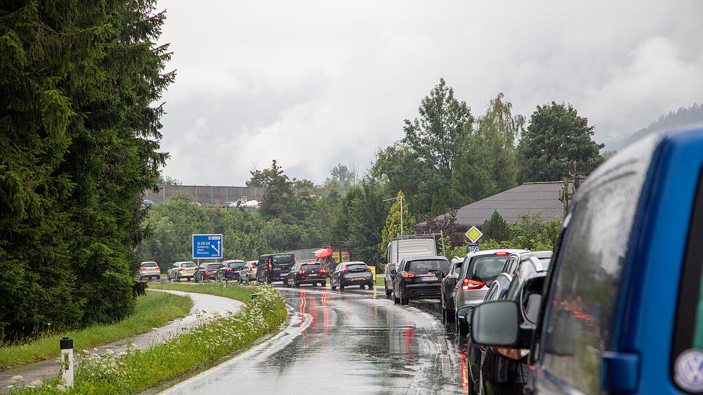 Abfahrtssperren, A10, Stau, Reiseverkehr, B159