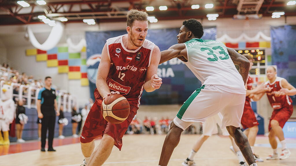 Basketball: AUT:IRL2