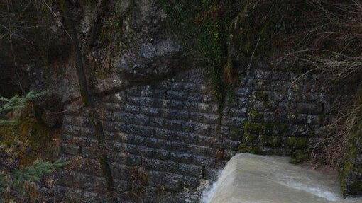Glasenbachklamm: Hoher Pegel