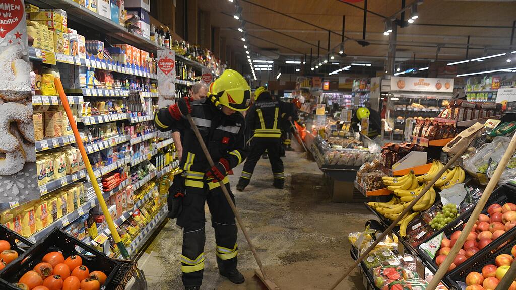 2018-12-28-FF-Andorf-Gebaeudesicherung-nach-Verkehrsunfall-DSC_0154.jpg