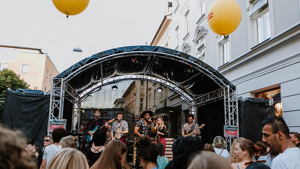 Linzergassenfest, Freitag