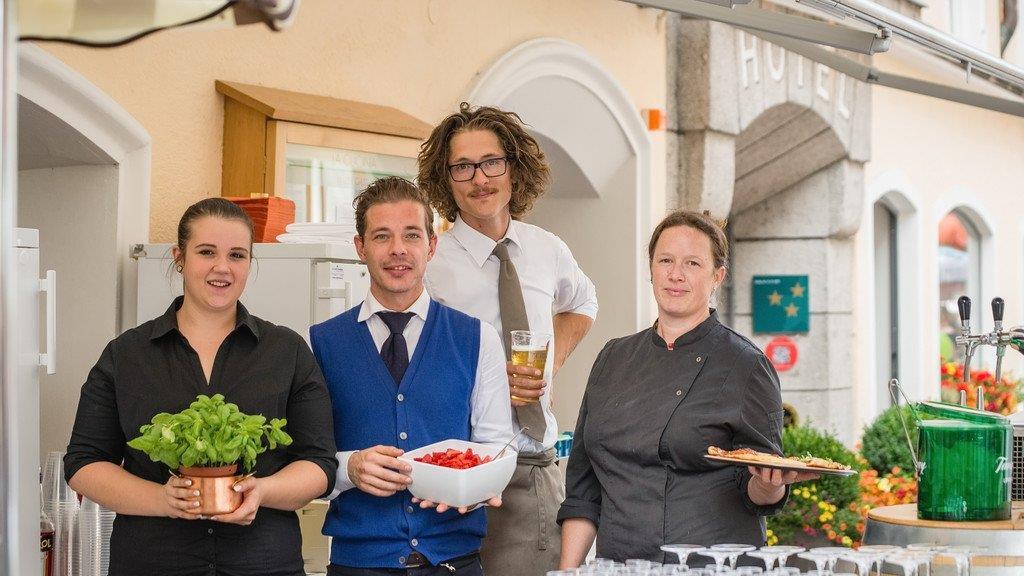 Linzergassenfest 2015 bei Sonnenschein eröffnet
