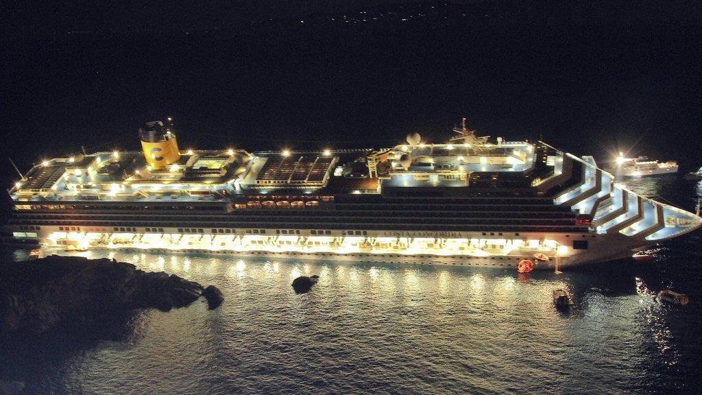 Costa Concordia: Evakuierung kurz nach der Katastrophe