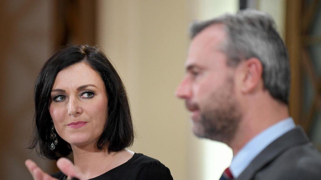 Bilder der Verhandlungen