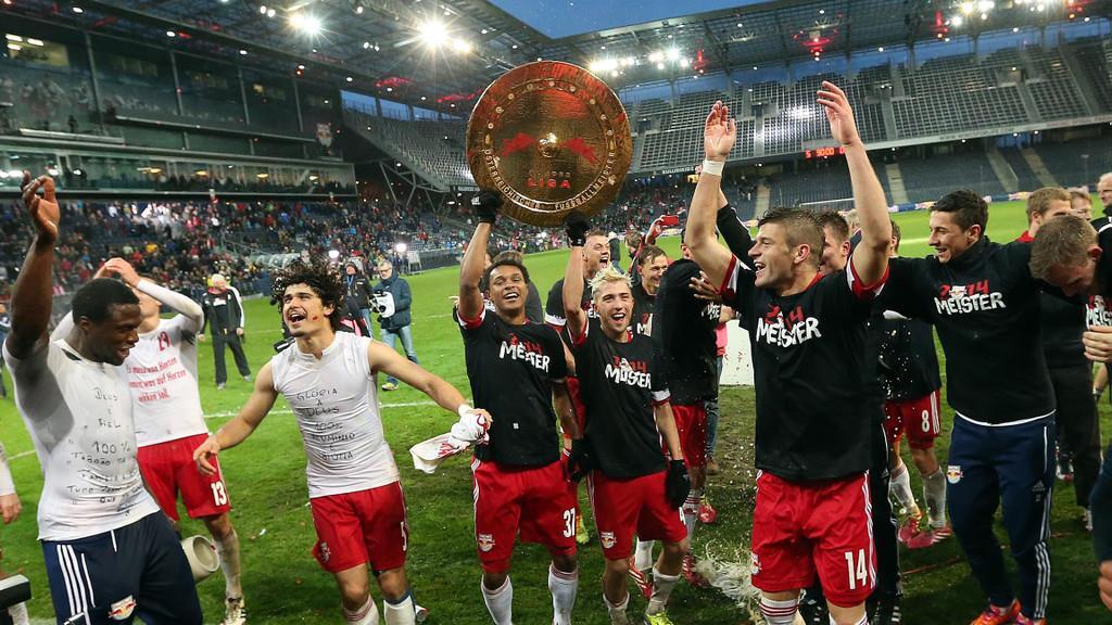 Red Bull feiert Meistertitel, II