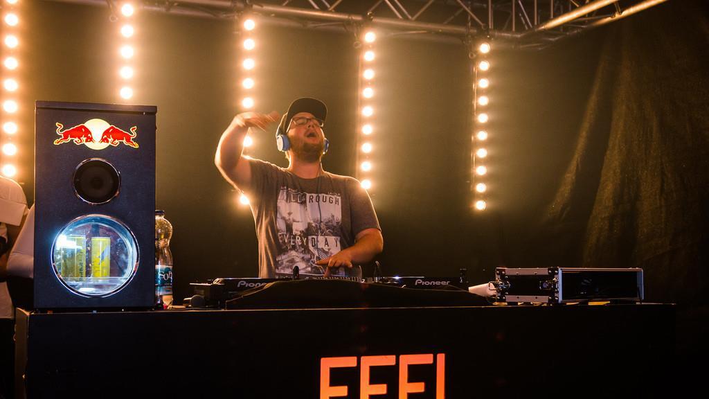 Feel the Beatz II