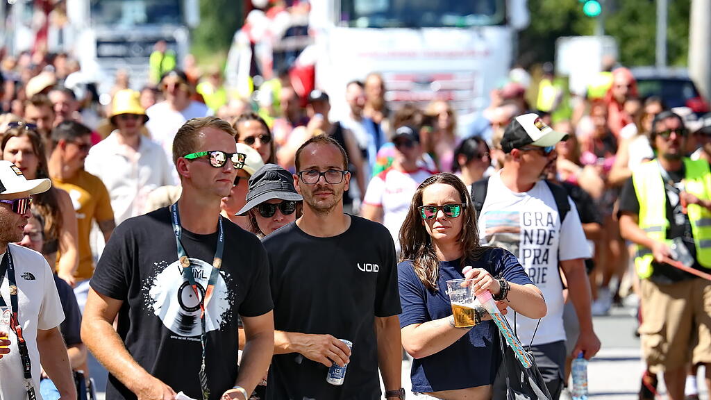 Unite Parade II