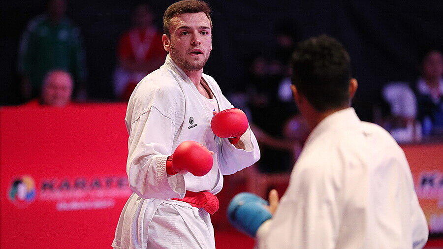 Salzburgs Karateka Stefan Pokorny (li.) befindet sich im Aufwärtstrend und holt Silber.