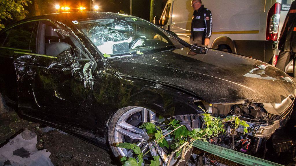 Pkw-Unfall in der Gneiser Straße