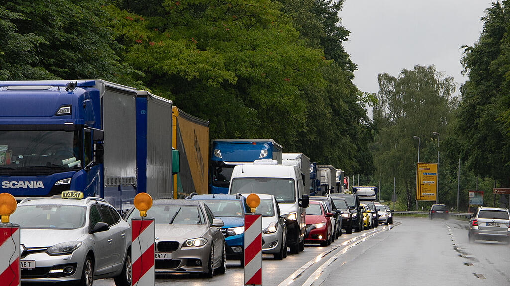 Aufbau Grenzposten Freilassing