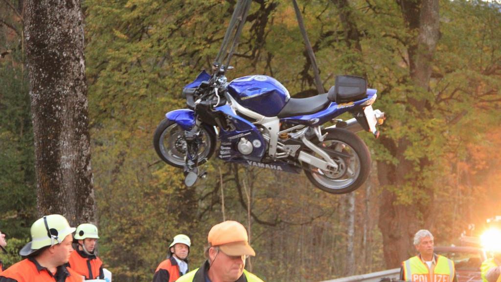 Bilder vom Unfallort auf der B20