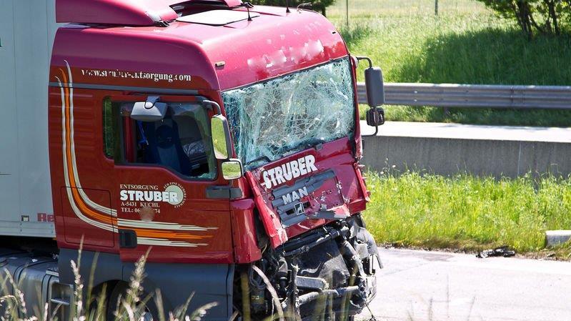 Lkw-Crash auf A1 II