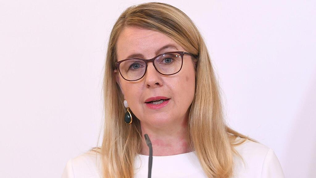 SB: Pressekonferenz, PK, Regierungsklausur, Blümel, Schramböck, Gewessler, Aschbacher,