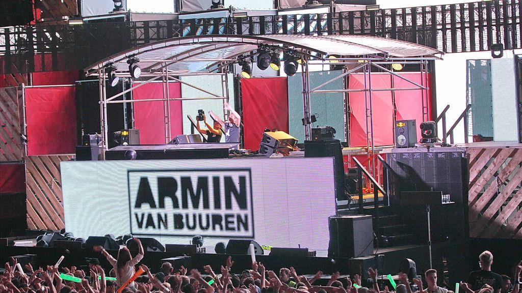 Electric Love Festival 2016: Tag 2, V