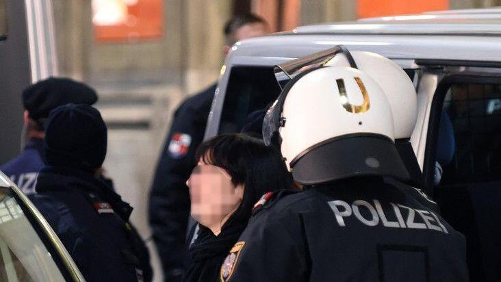 Proteste gegen Akademikerball 2016