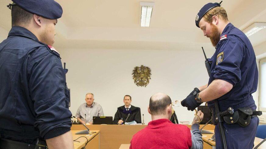 Prozess: Franzose wegen Vergewaltigung einer 17-Jährigen vor Gericht