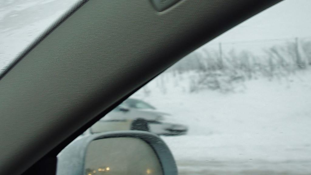 Schnee und Verkehrschaos auf den Straßen
