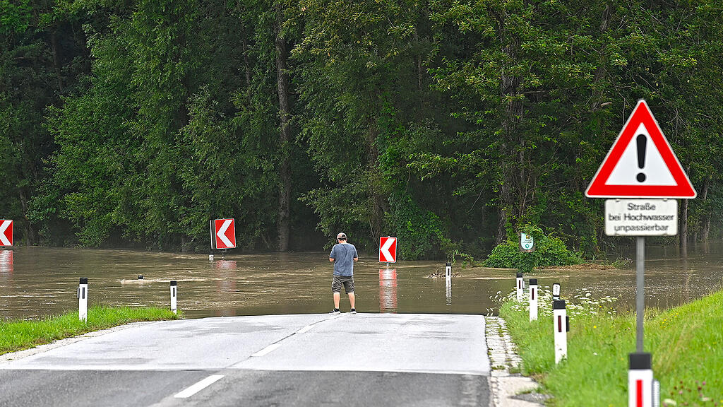 OBERÖSTERREICH UNWETTER - SITUATION IM RAUM OSTERMIETHINGETTENAU =(5).jpg