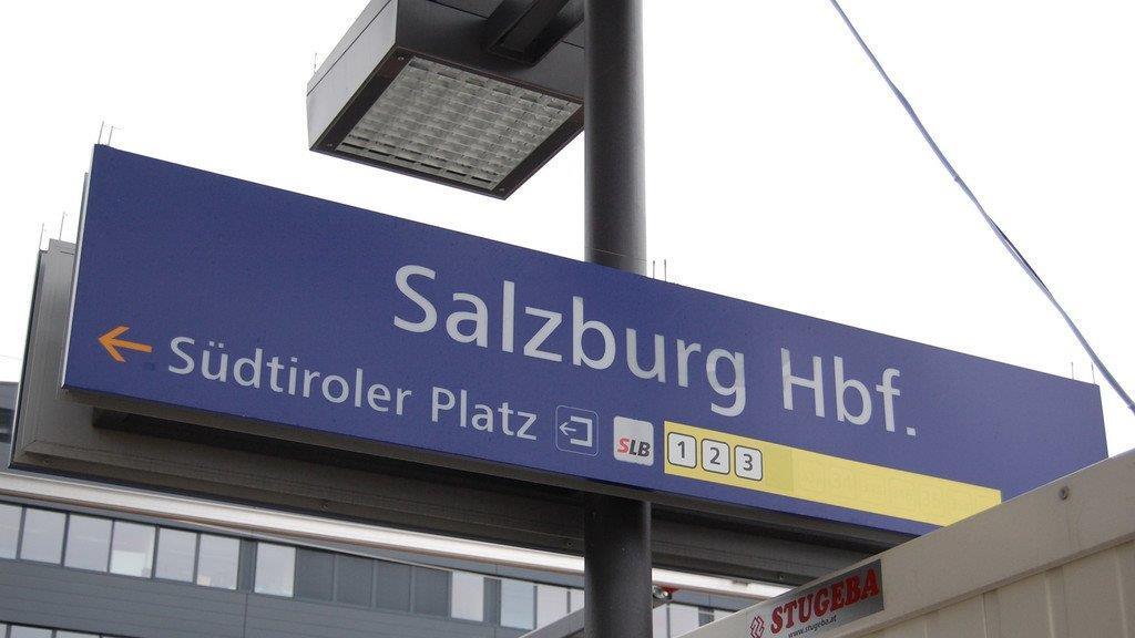 Fußgängerbrücke abgetragen