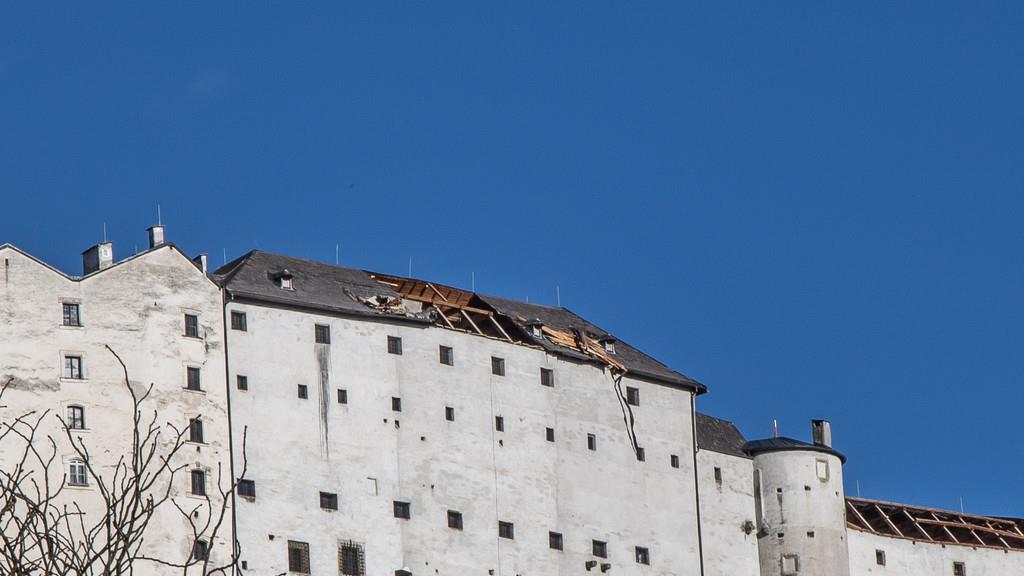 Sturm beschädigt Festung II