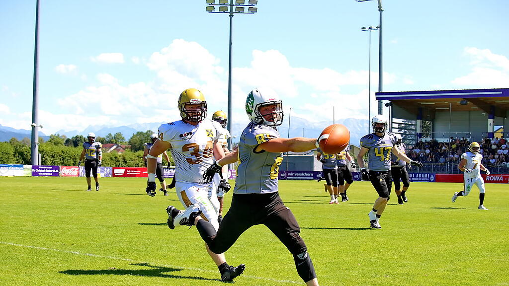 Salzburg Ducks, Football