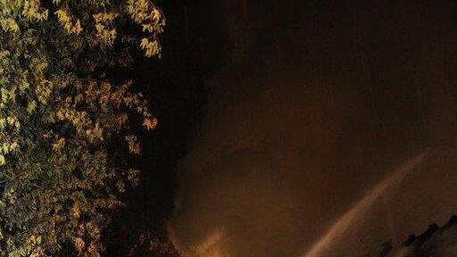 Sägewerk in Vollbrand: Löscharbeiten