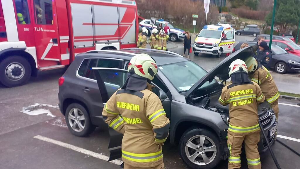 Fahrzeugbrand in St. Michael