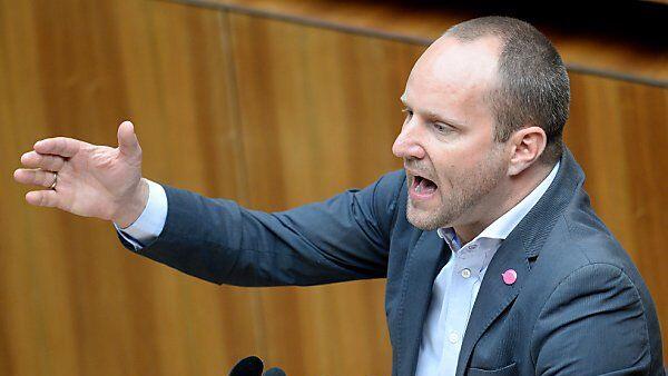 Strolz will autonome Einrichtungen