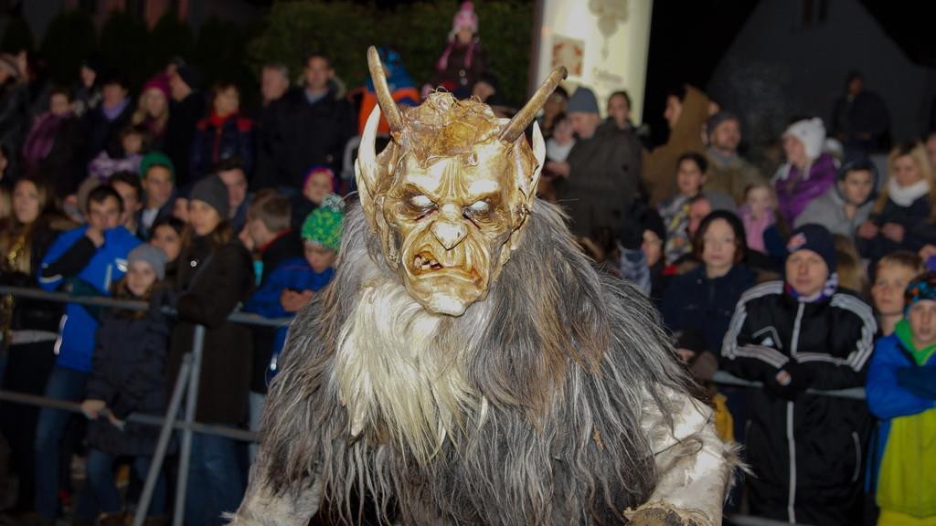 Gnigler Perchtenlauf