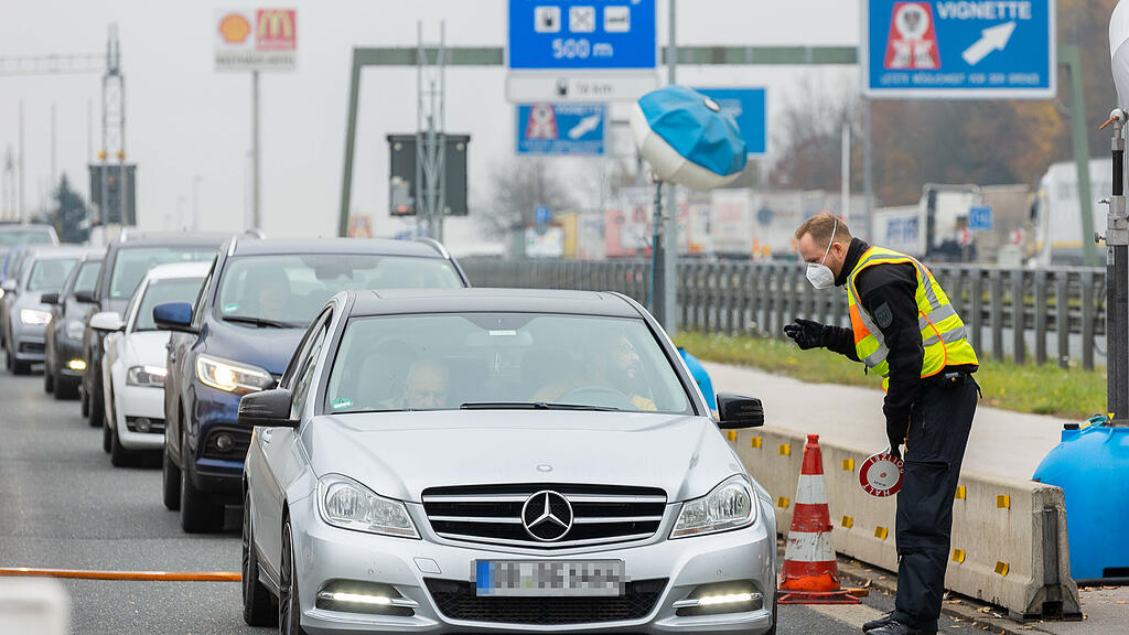 Deutsche Reisewarnung: Polizeikontrollen am Walserberg, symb_Grenzkontrolle