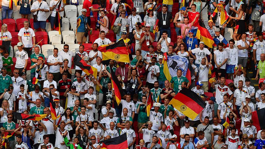 Das historische WM-Aus sorgt international für Schlagzeilen.