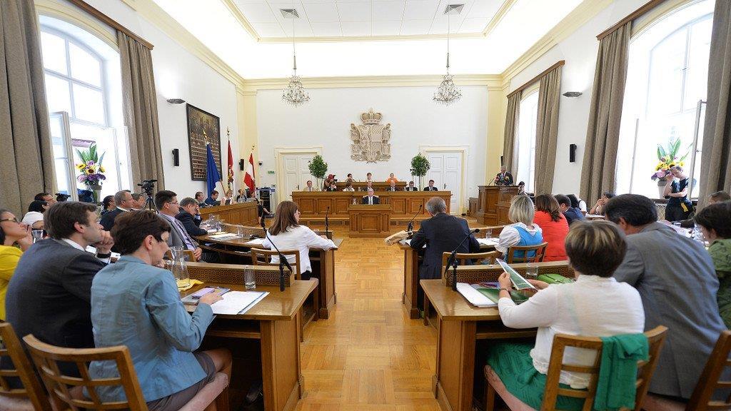 Neue Landesregierung angelobt, I