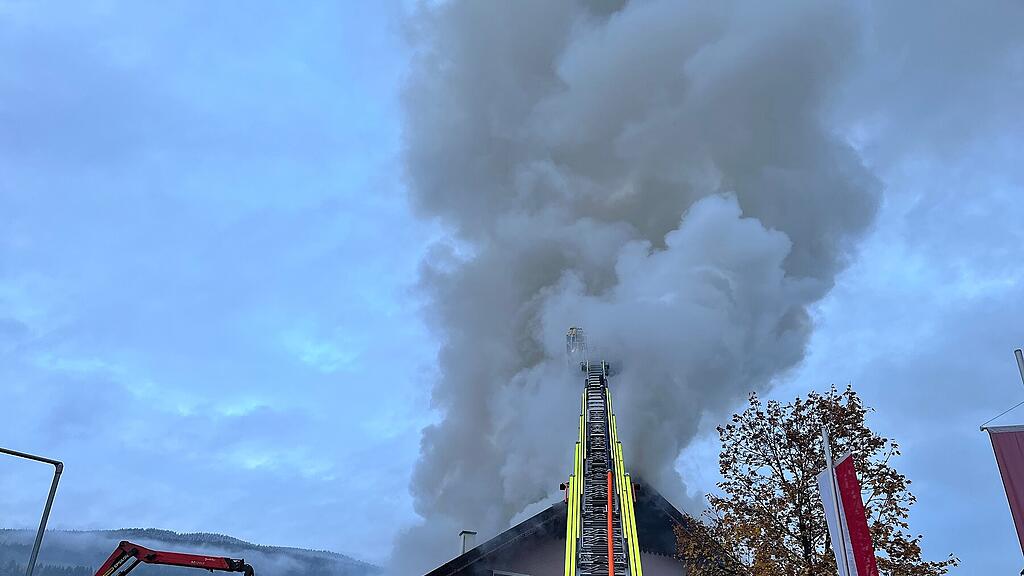 Alarmstufe 3 bei Brand in Altenmarkt