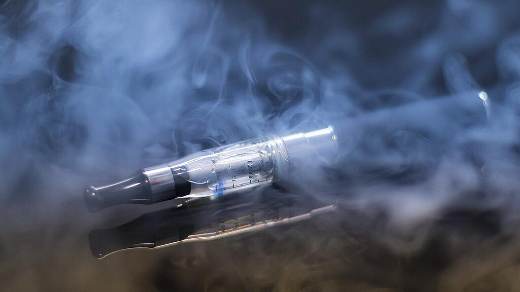 e-cigarette-1881957_1280.jpg