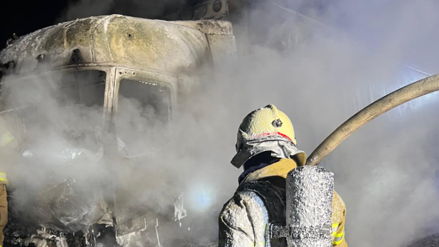 Lkw-Vollbrand auf A1 bei Eugendorf sorgte für stundenlange Sperre