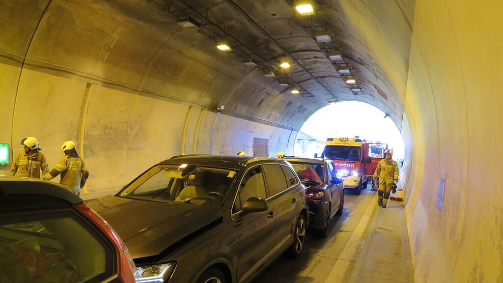 Crash im Zetzenbergtunnel