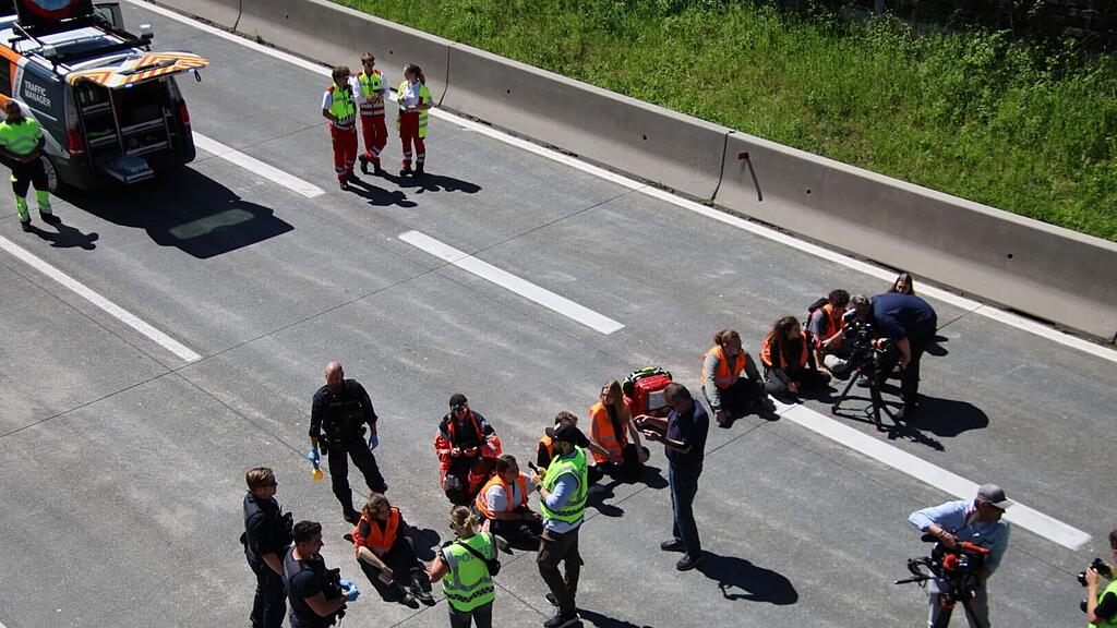 KLima-Blockade auf A10 bei Hallein