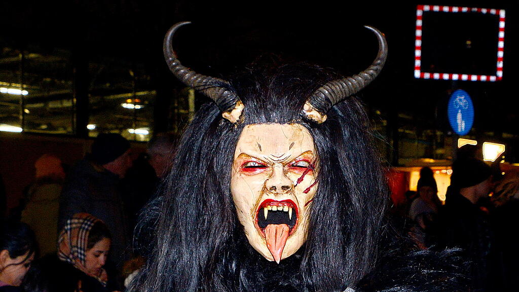 Maxglaner Krampus und Perchtenlauf