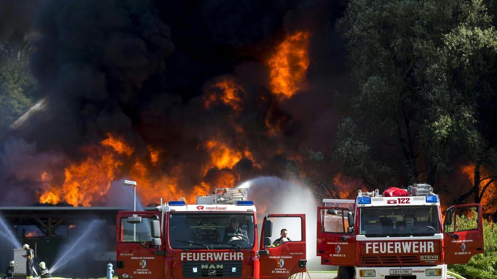 Großbrand in steirischer Recyclinganlage