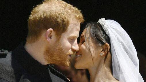 Royale Hochzeit: Der erste Kuss von Harry und Meghan