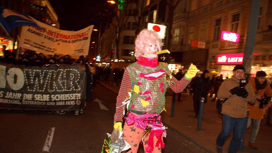 WKR-Ball 2012: Demos (Flo)